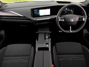 Used Vauxhall Astra 2025 for sale - 76331707: Photo