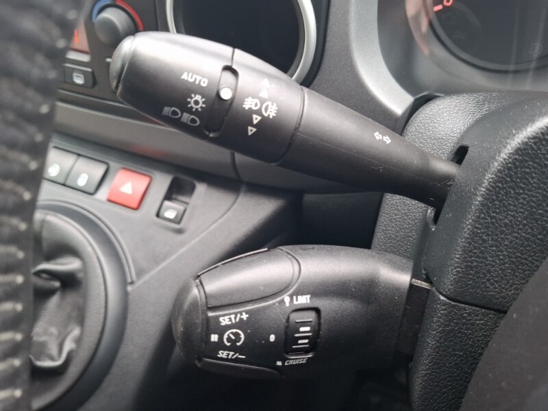 Used Peugeot Partner Tepee 2018 for sale - 77852333: Photo 17