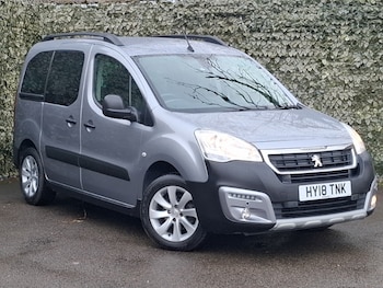 2018 - 1.2 PureTech 110 Outdoor 5dr