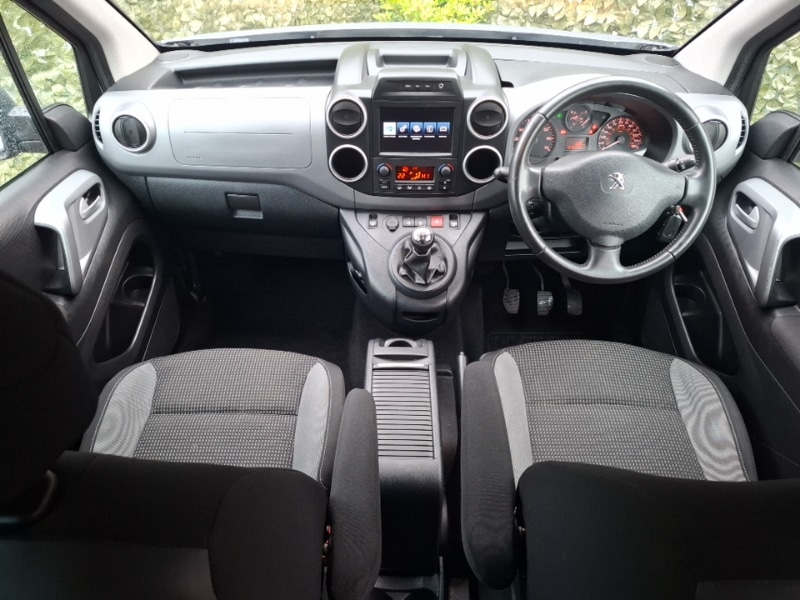 Used Peugeot Partner Tepee 2018 for sale - 77852333: Photo 2