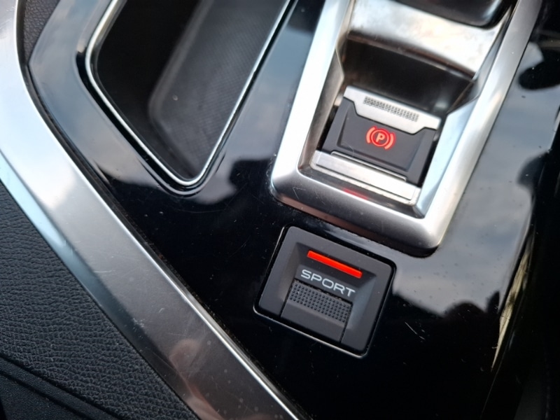 Used Peugeot 3008 2017 for sale - 77881770: Photo 17