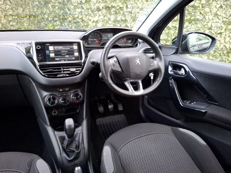 Used Peugeot 208 2016 for sale - 77644351: Photo 11