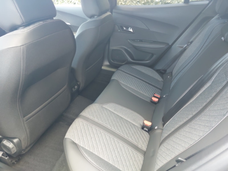 Used Peugeot 2008 2023 for sale - 76354330: Photo 6