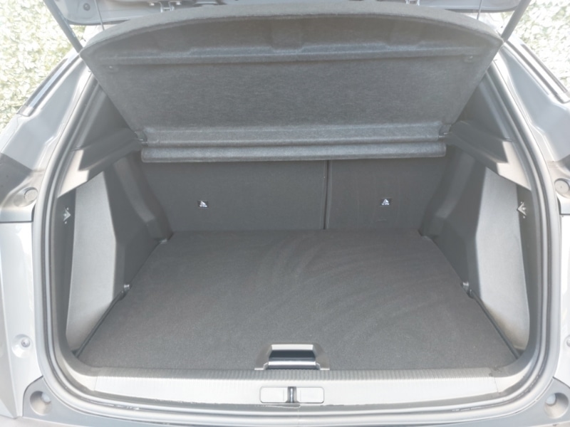 Used Peugeot 2008 2023 for sale - 76354330: Photo 8