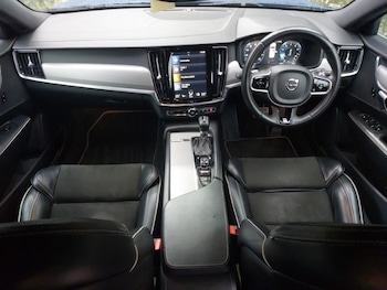 Used Volvo S90 2018 for sale - 76450697: Photo
