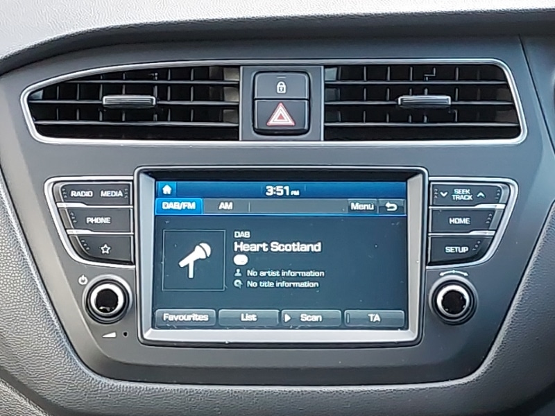 Used Hyundai i20 2020 for sale - 76804540: Photo 11