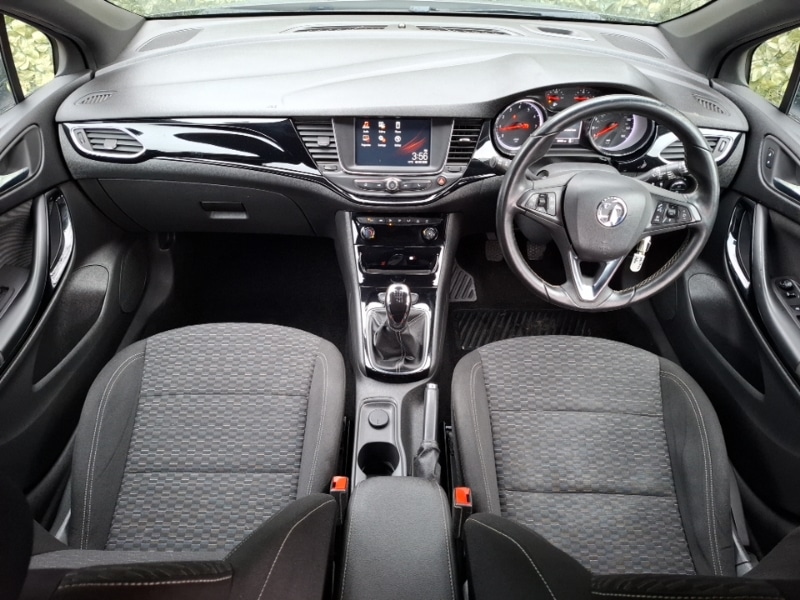 Used Vauxhall Astra 2017 for sale - 77815498: Photo 2