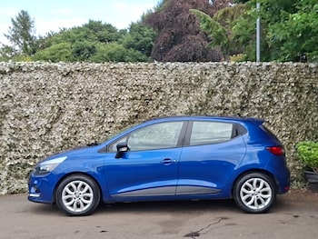 Used Renault Clio 2018 for sale - 79510655: Photo