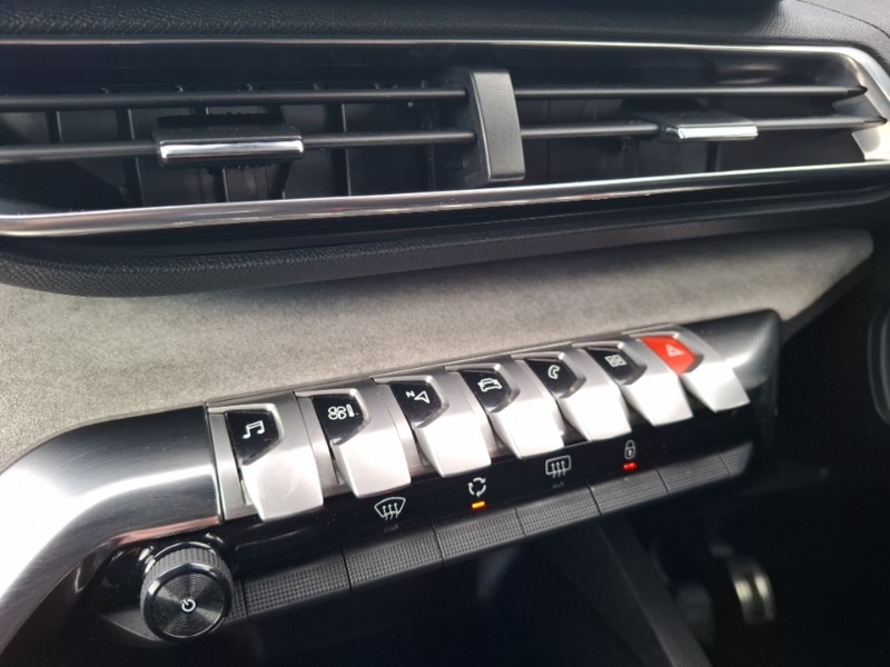 Used Peugeot 3008 2021 for sale - 77969192: Photo 16