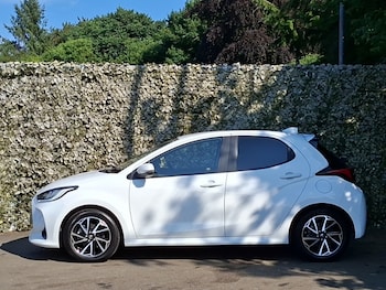 Used Toyota Yaris 2023 for sale - 79243224: Photo