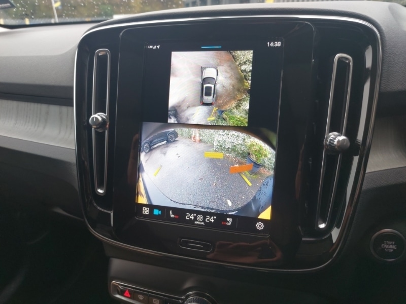 Used Volvo XC40 2024 for sale - 76365527: Photo 14