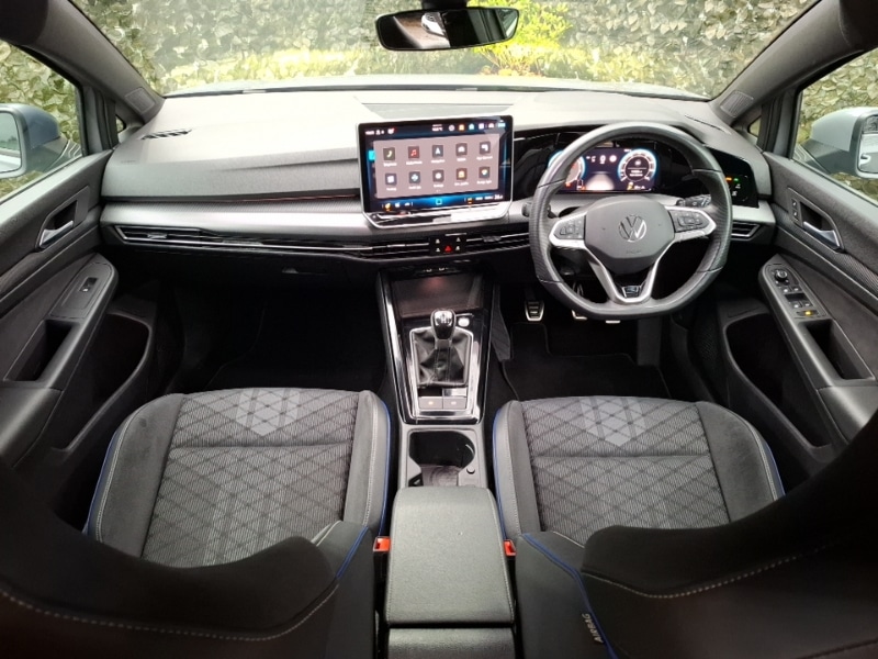 Used Volkswagen Golf 2024 for sale - 76970396: Photo 2