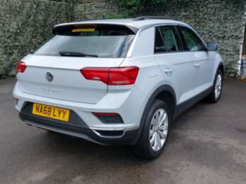Used Volkswagen T-Roc 2018 for sale - 75125480: Photo