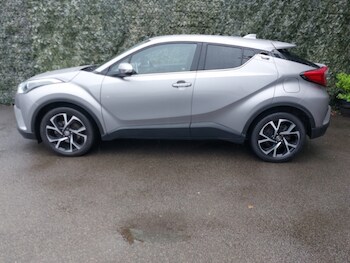 Used Toyota C-HR 2019 for sale - 75576889: Photo