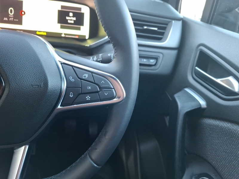 Used Renault Captur 2024 for sale - 76964026: Photo 13