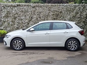 Used Volkswagen Polo 2024 for sale - 79536873: Photo