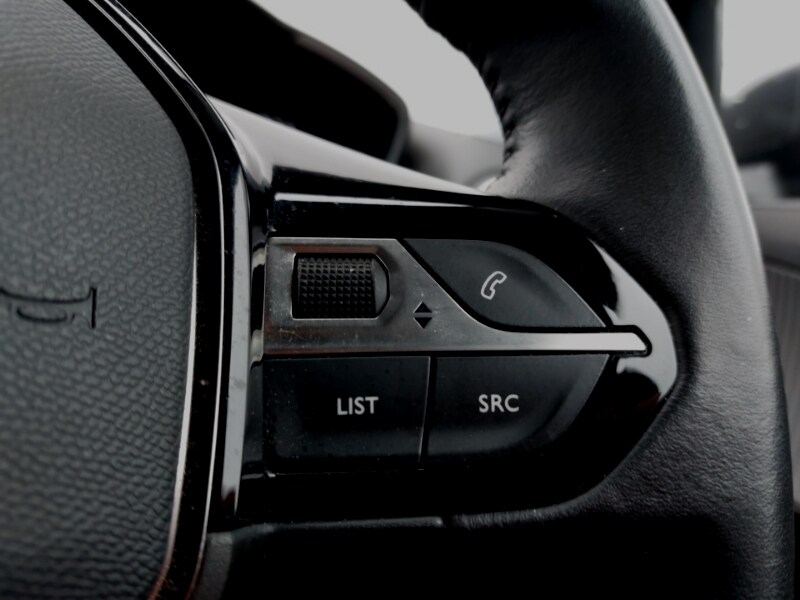 Used Peugeot 2008 2021 for sale - 76613693: Photo 13