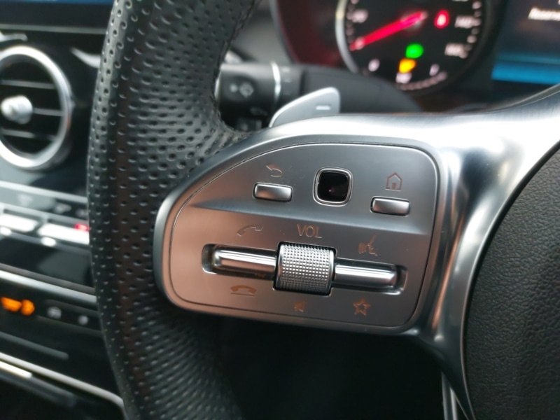 Used Mercedes-Benz GLC 2023 for sale - 76518818: Photo 16