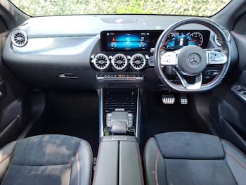 Used Mercedes-Benz GLA 2022 for sale - 79231601: Photo