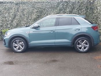 Used Volkswagen T-Roc 2023 for sale - 76639360: Photo