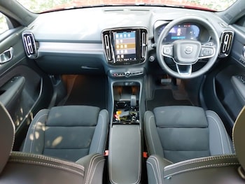 Used Volvo XC40 2024 for sale - 75562476: Photo