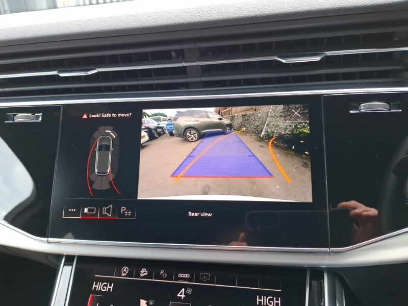 Used Audi Q7 2022 for sale - 77702220: Photo 13