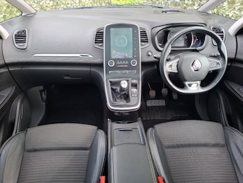Used Renault Scenic 2017 for sale - 78515709: Photo