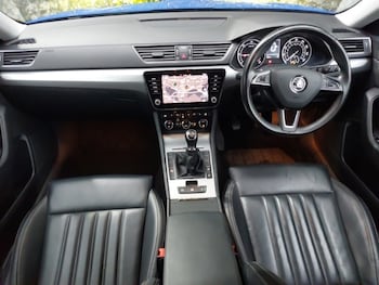 Used Skoda Superb 2020 for sale - 76150897: Photo