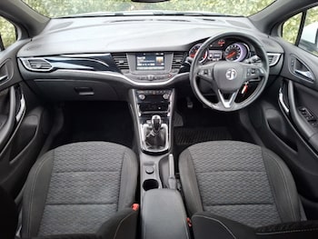 Used Vauxhall Astra 2015 for sale - 77992752: Photo