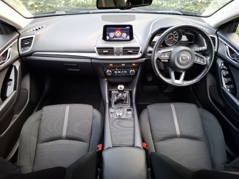 Used Mazda Mazda3 2018 for sale - 77273084: Photo 2