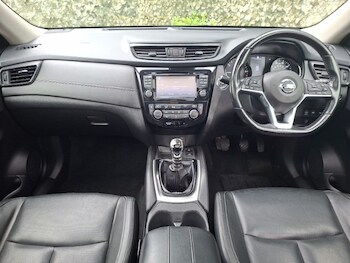 Used Nissan X-Trail 2018 for sale - 79630961: Photo