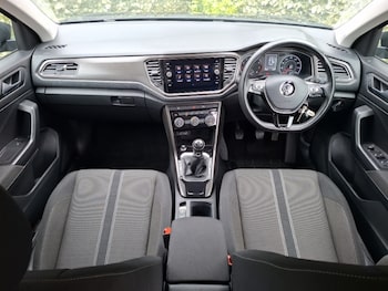 Used Volkswagen T-Roc 2019 for sale - 78238406: Photo