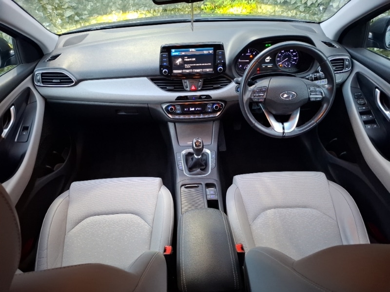 Used Hyundai i30 2018 for sale - 76893663: Photo 2