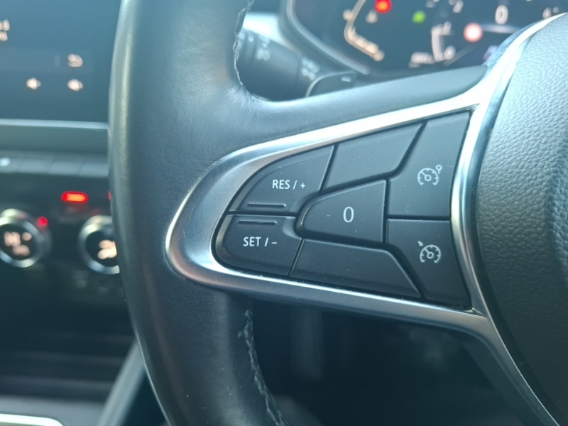 Used Renault Clio 2020 for sale - 76644207: Photo 16