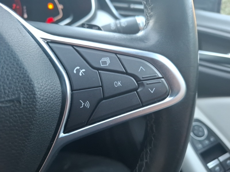 Used Renault Clio 2020 for sale - 76644207: Photo 17