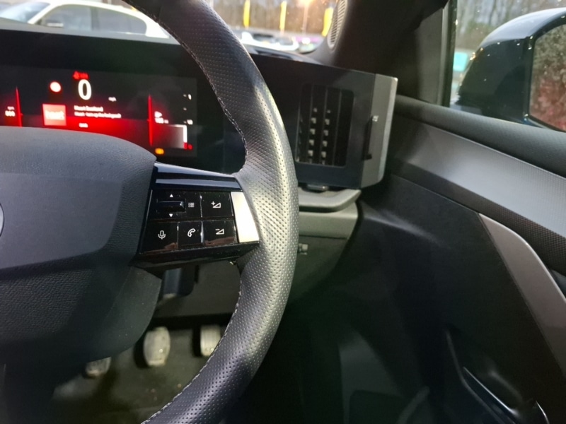 Used Vauxhall Astra 2024 for sale - 76932429: Photo 13