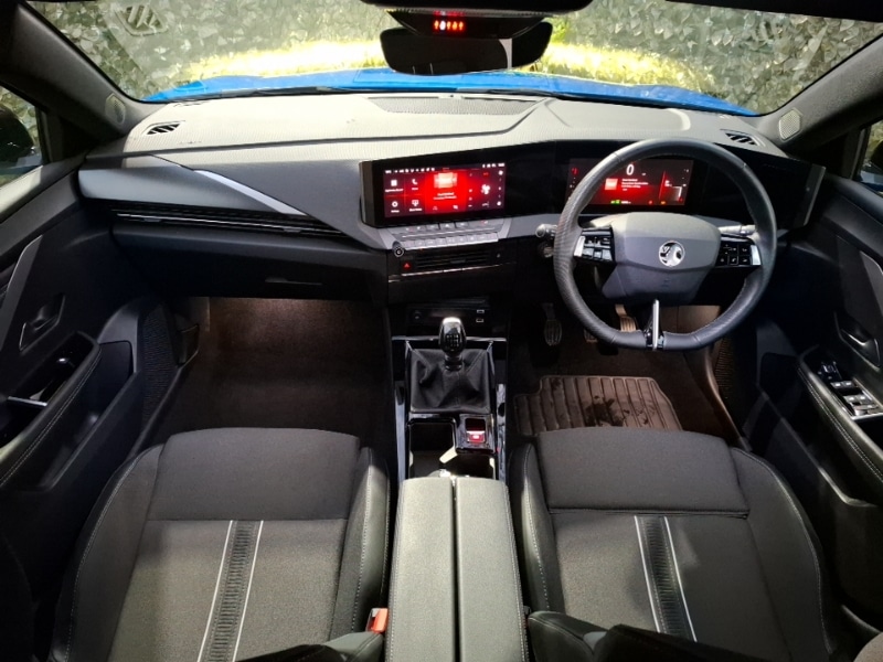 Used Vauxhall Astra 2024 for sale - 76932429: Photo 2