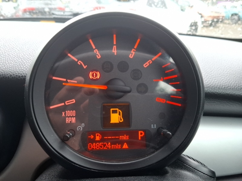 Used MINI Convertible 2015 for sale - 77992750: Photo 18