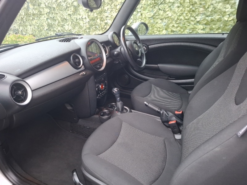 Used MINI Convertible 2015 for sale - 77992750: Photo 5