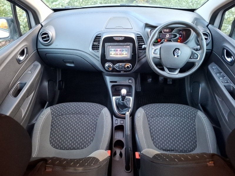 Used Renault Captur 2017 for sale - 77209173: Photo 2