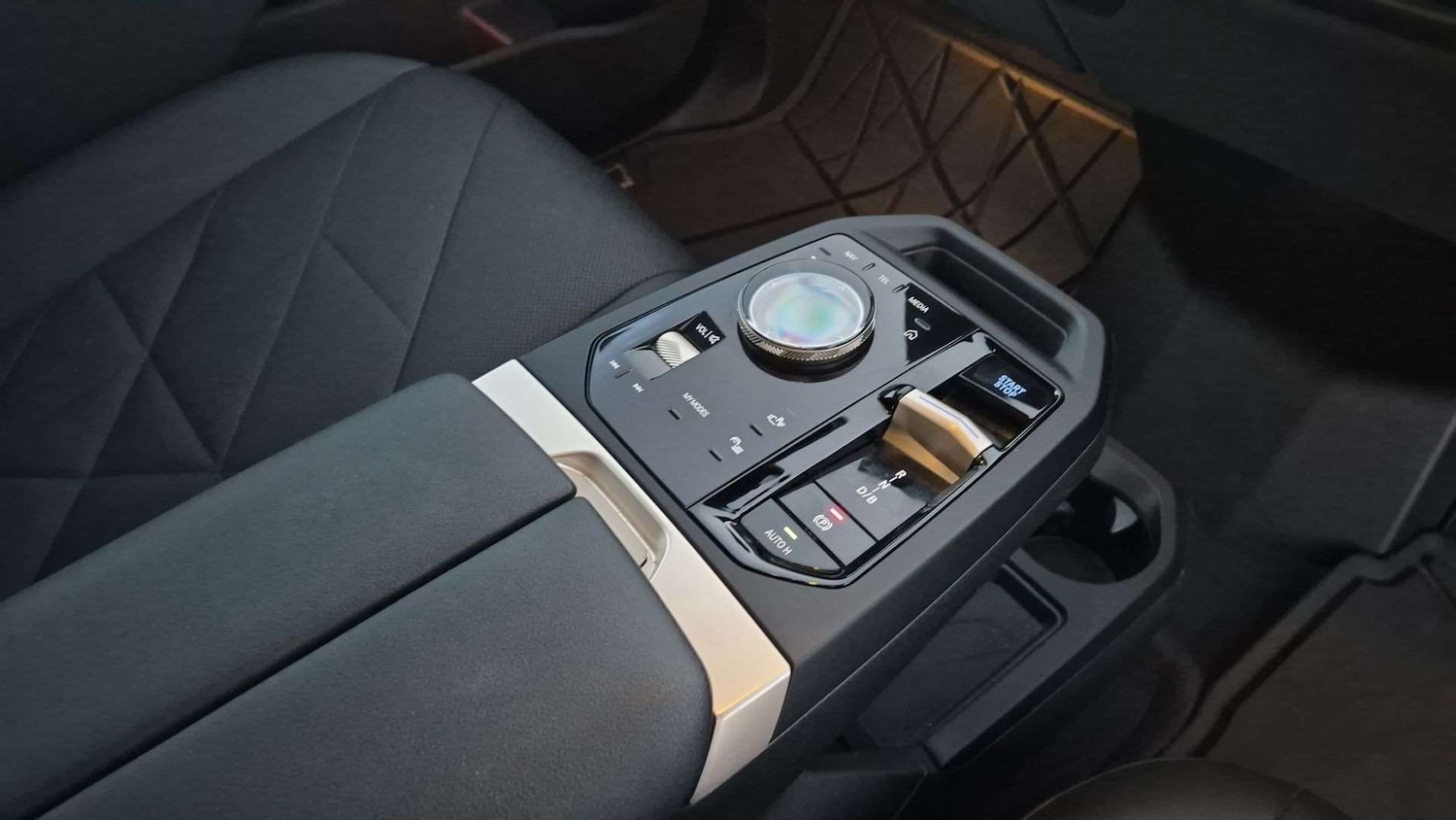 Used BMW iX 2023 for sale - 76755229: Photo 12