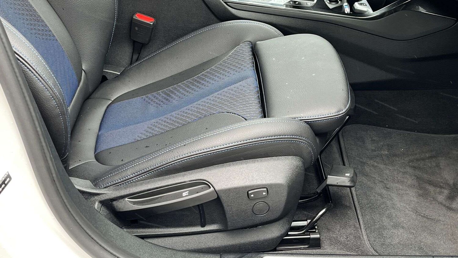 Used BMW 1 Series 2024 for sale - 75772263: Photo 28
