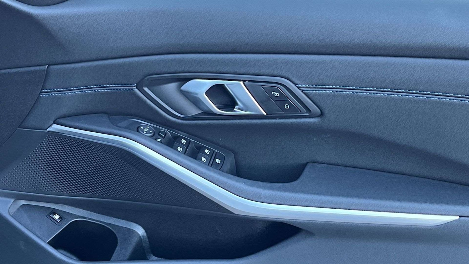 Used BMW 3 Series 2025 for sale - 77134795: Photo 27