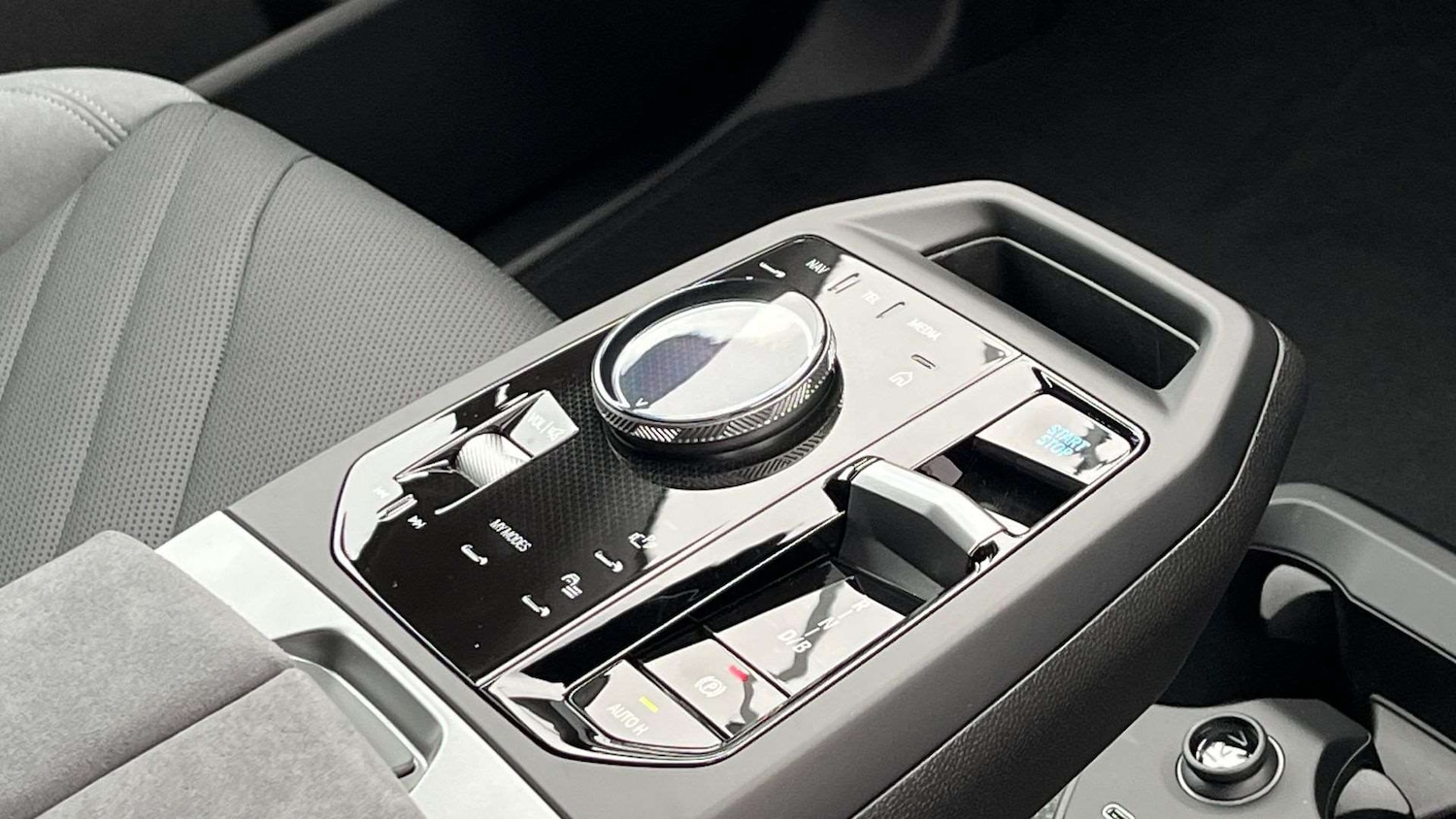 Used BMW iX 2025 for sale - 77011154: Photo 12