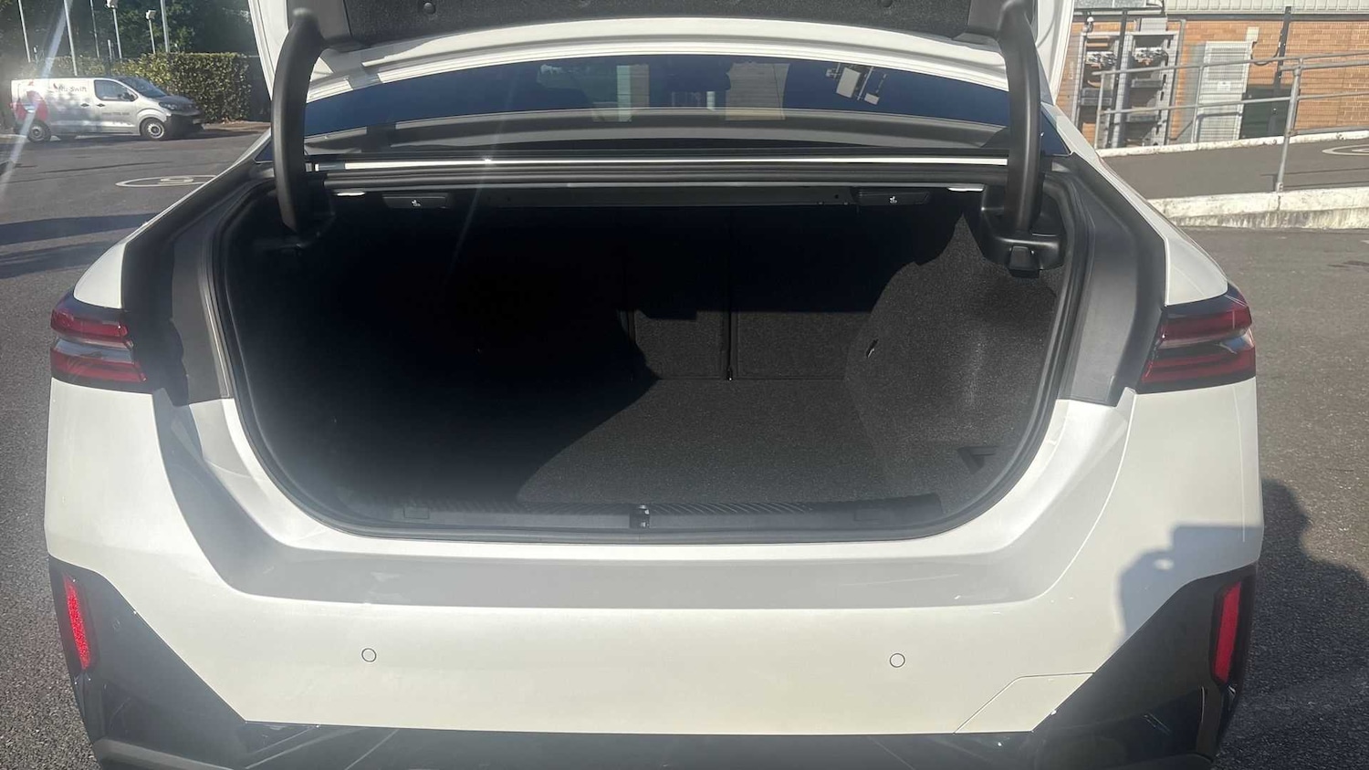 Used BMW 5 Series 2025 for sale - 76955177: Photo 14