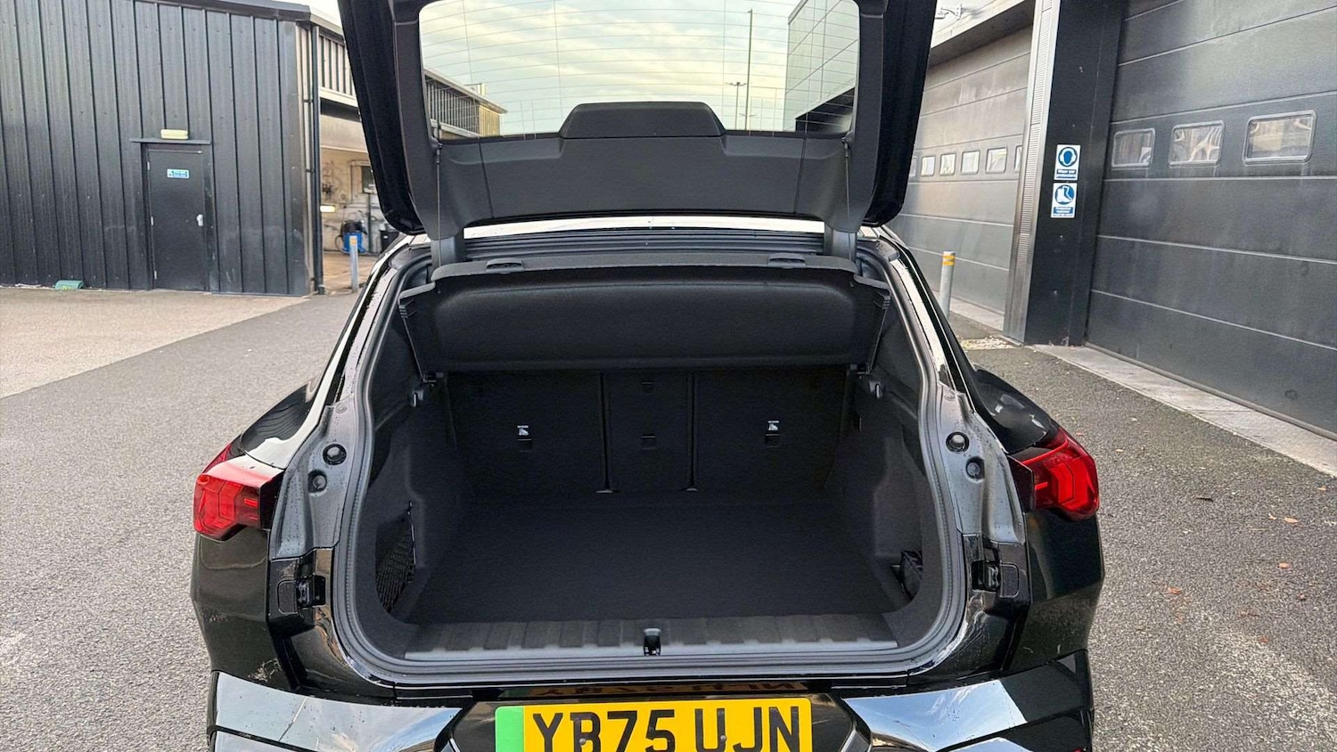 Used BMW iX2 2025 for sale - 77011164: Photo 15