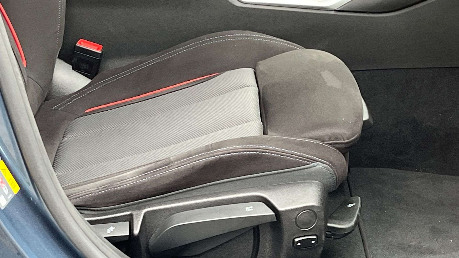 Used BMW 3 Series 2025 for sale - 77500260: Photo 28