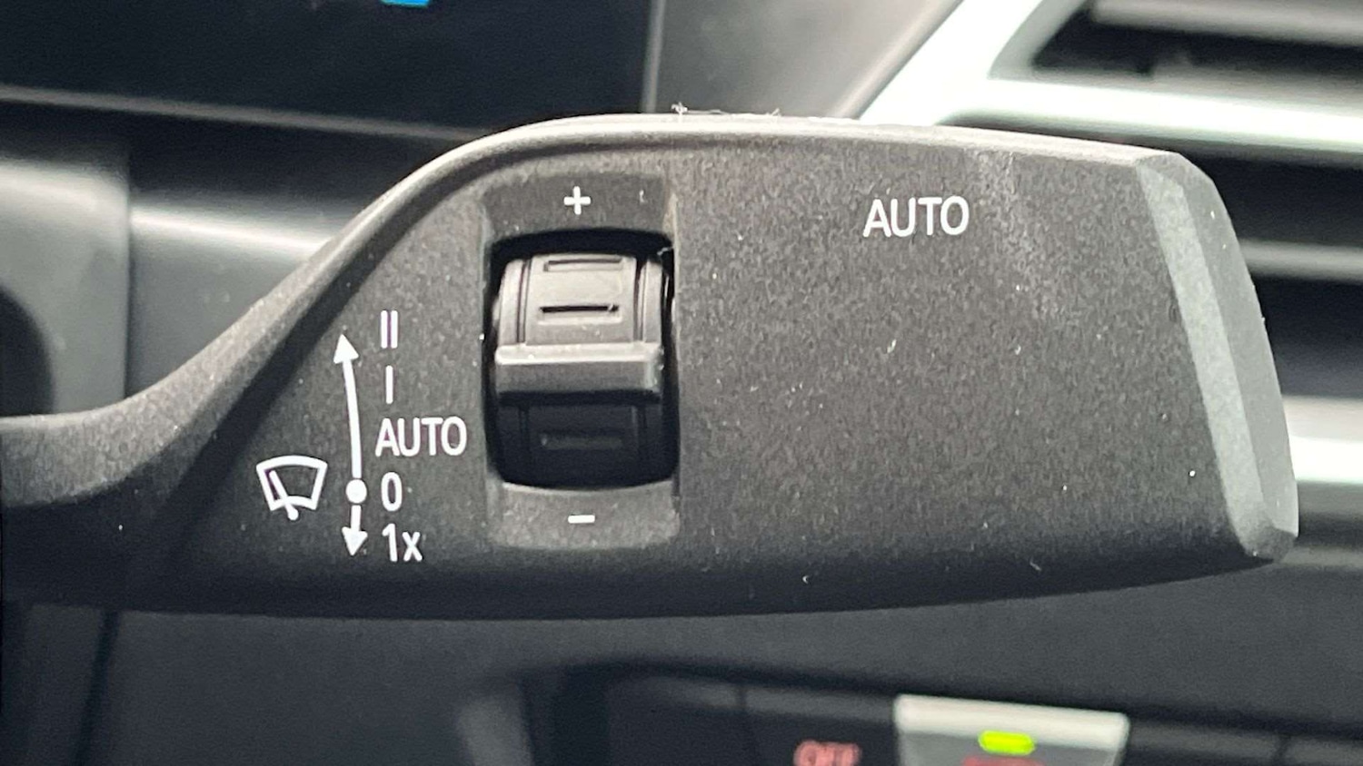 Used BMW 3 Series 2025 for sale - 77500260: Photo 30