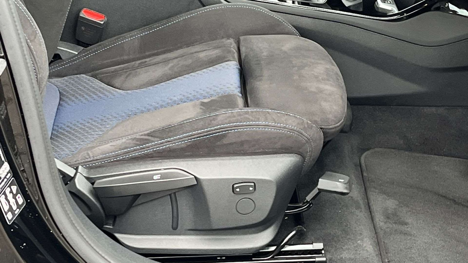 Used BMW 1 Series 2024 for sale - 77270158: Photo 28