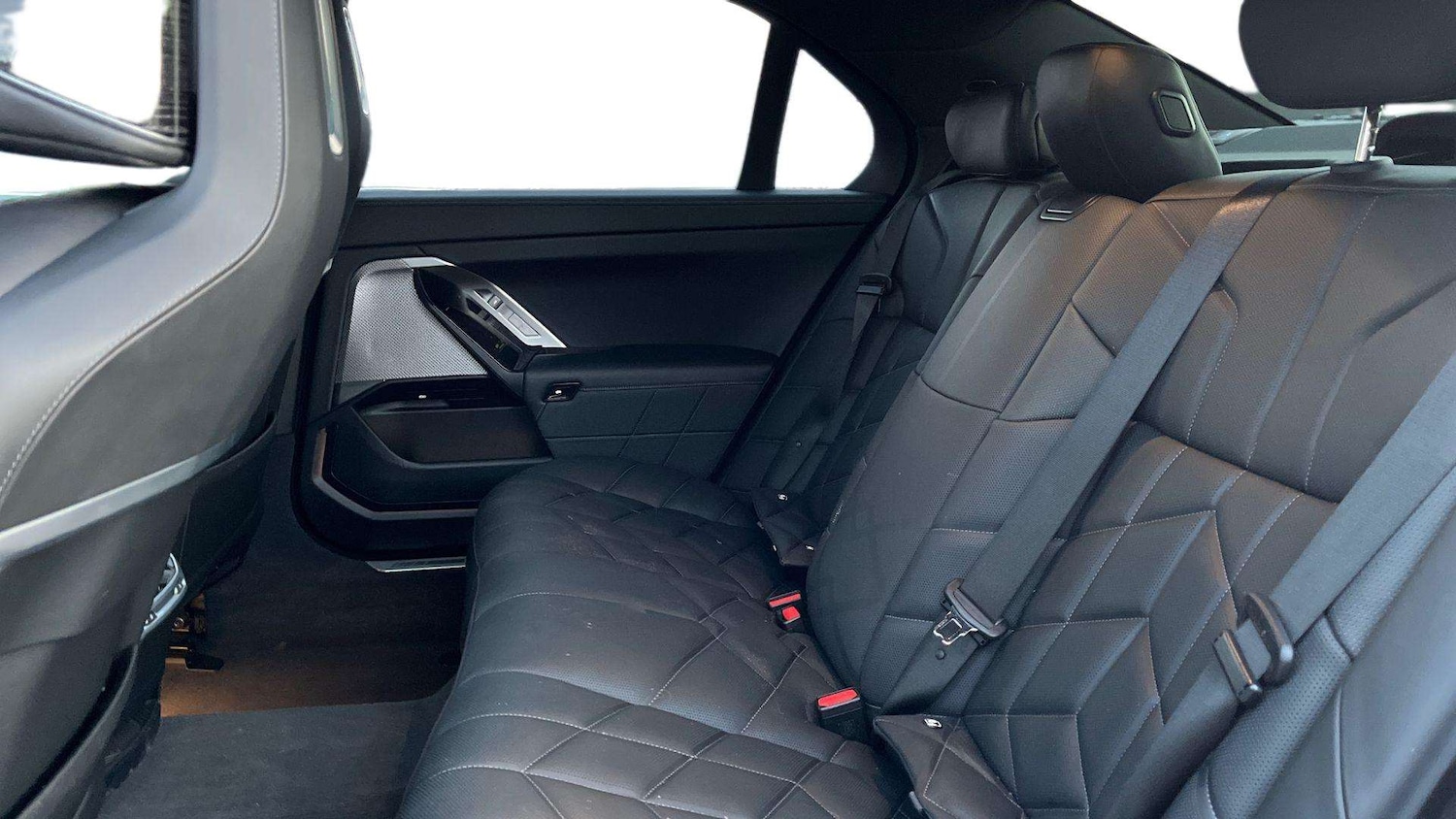 Used BMW i7 2024 for sale - 77134972: Photo 14